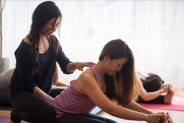 魚のポーズってどんなポーズ？３つの効果とやりかたのコツ