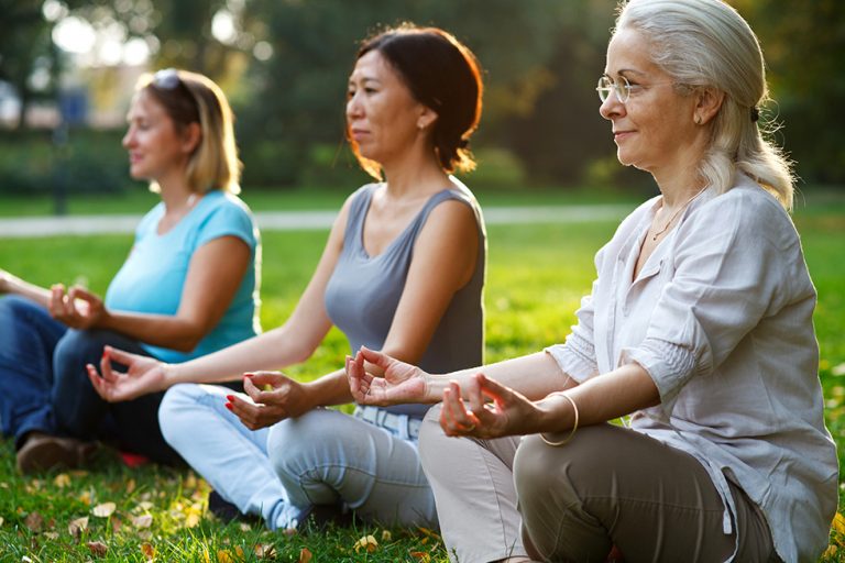 あなたは合っている？ハッピーベイビーのポーズを正しくとる方法