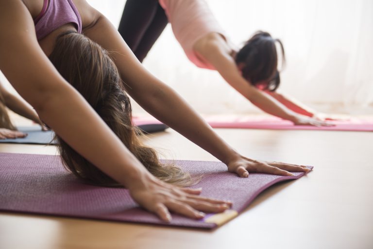 混同していない？月のポーズのやり方とコツ