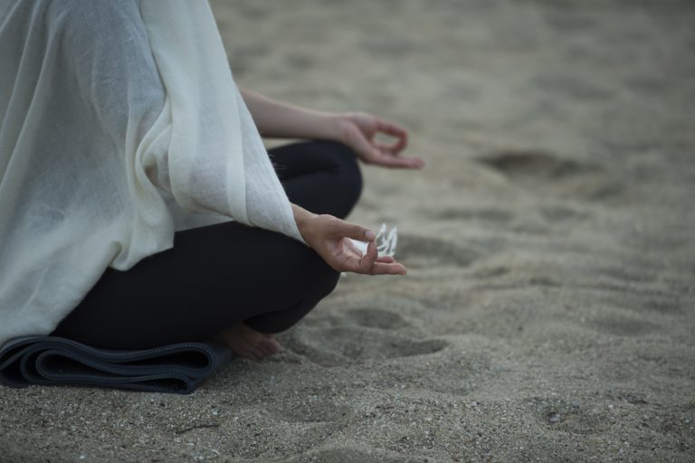 RYT200とは？ヨガ資格の取得を検討するあなたにおすすめする理由