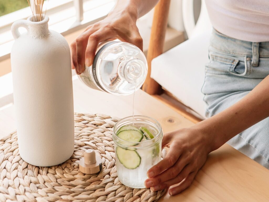 ヨガの効果を高めるためにおすすめな飲み物とNGな飲み物