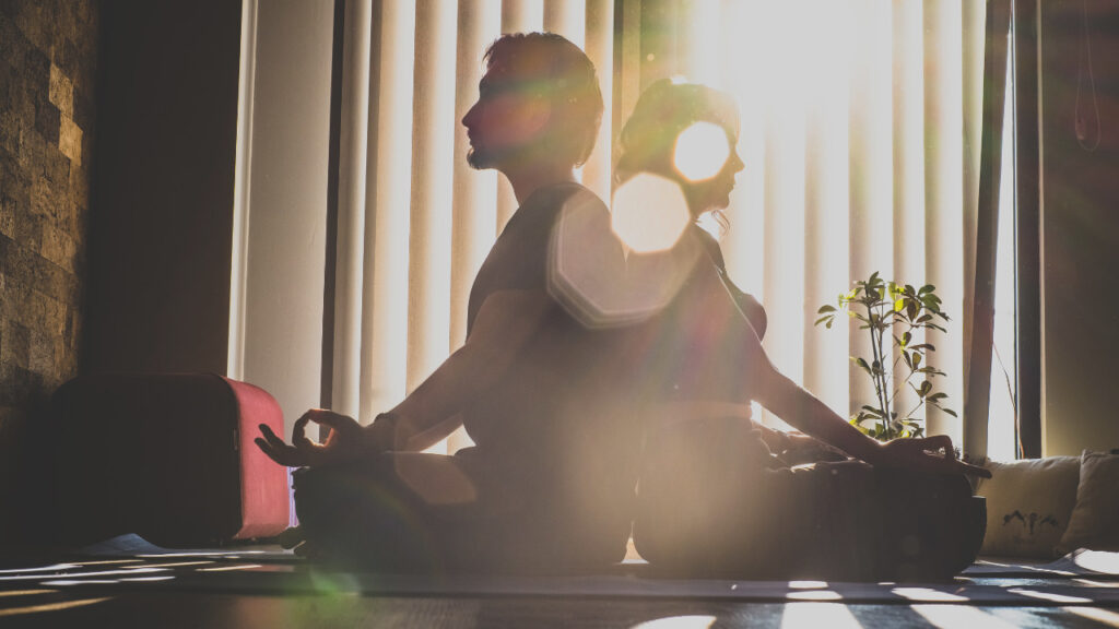 不調やストレスの改善には瞑想で自律神経を整えることが有効