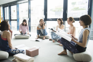 RYT200取得後の働き方と副業｜現実と成功例ガイド